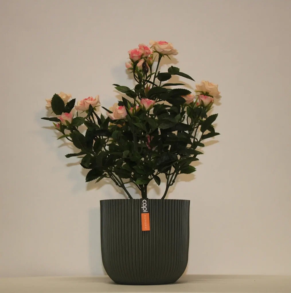 Kunstig mini rose busk lys rosa - H: 33 cm.