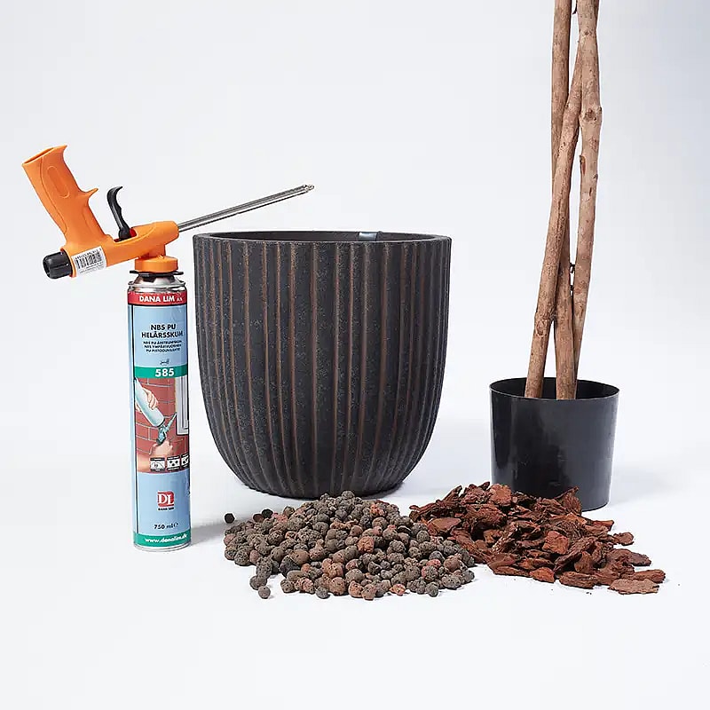 Montering af kunstige planter,