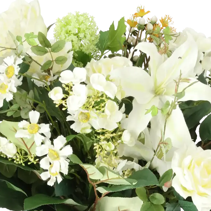 Closeup af Kunstig blomsterbuket White dream.