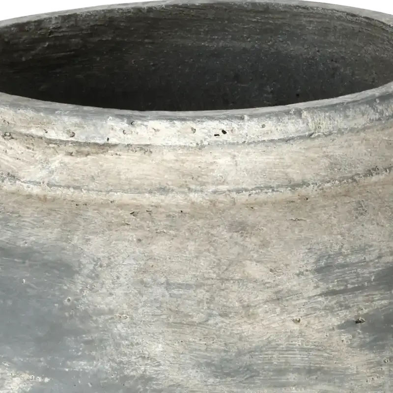 Closeup af Lil Fiberbeton Vintage pot H: 38 Ø: 43 cm.
