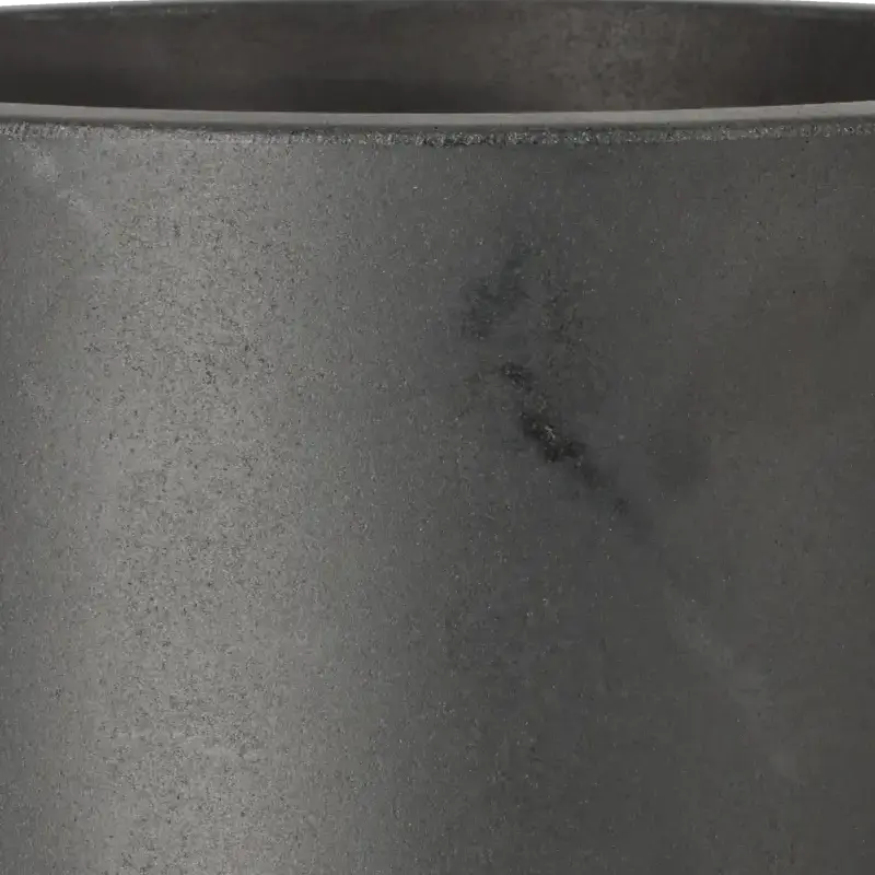 Closeup af Capi krukke planter Ball sort Dia 35 cm H: 34 .