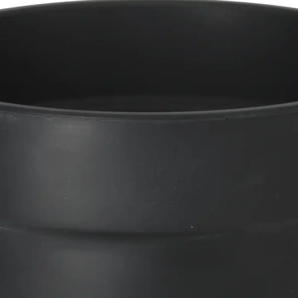 Closeup af Gummi potte rund L H. 17 cm.