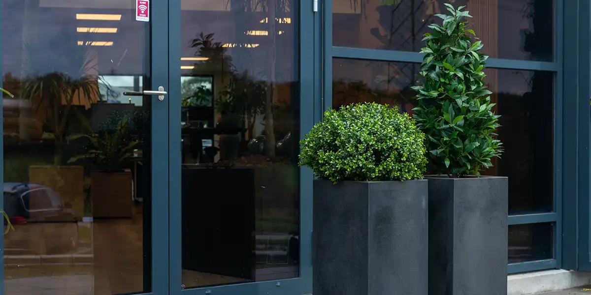 Fake udendørs planter,