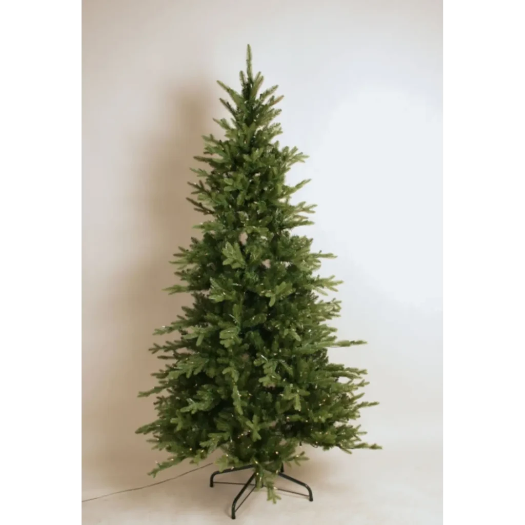 Kunstig juletræ med lys - H: 210 cm.